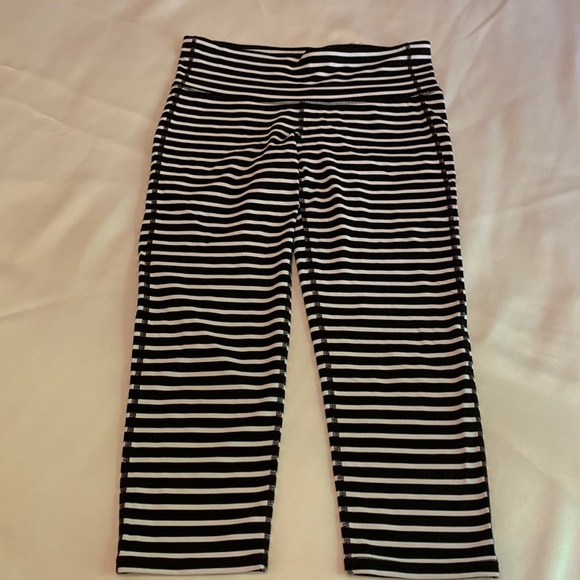 ATHLETA Black and White Striped Leggings, Size Small - Picture 3 of 13